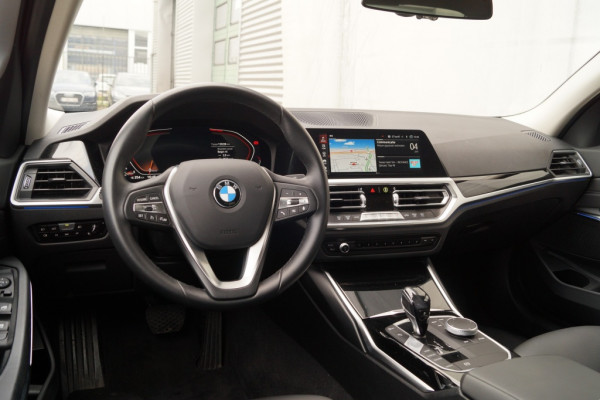 BMW 3-serie 316d Automaat Sportline Edition -LEER-LED-ECC-