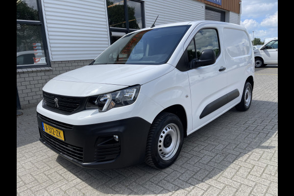 Peugeot Partner 1.6 BlueHDI Premium / vaste prijs rijklaar € 10.950 ex btw / lease vanaf € 199 / airco / apple carplay android auto / cruise control / armsteun !