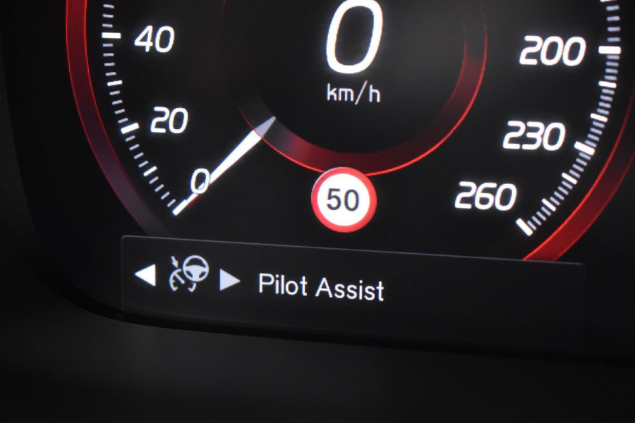 Volvo V60 T8 455PK Automaat Recharge AWD Inscription / Longe Range / Lighting pakket / Park assist pakket / Camera achter / 19'velgen