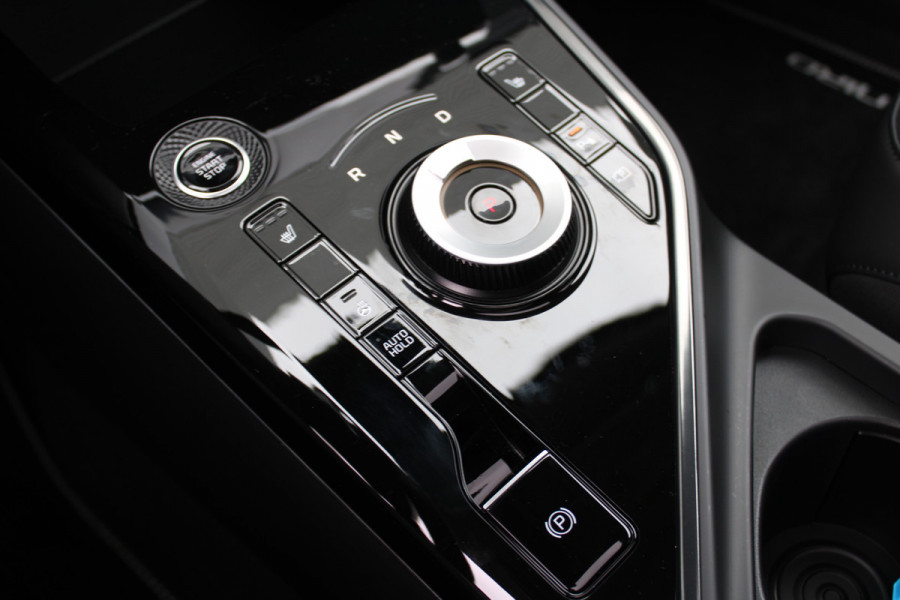 Kia Niro 1.6 GDi Hybrid DynamicPlusLine | 18" LM | Airco | Camera | Leer | All season | Stoel- stuur verwarming |