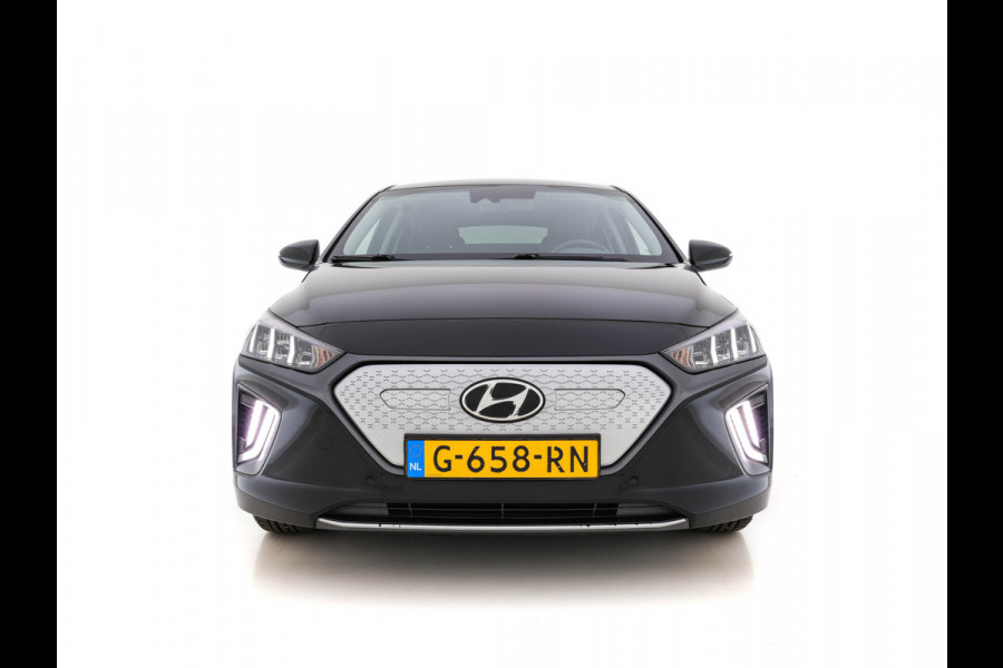 Hyundai IONIQ Premium EV 38 kWh (INCL-BTW)  *VOLLEDER | NAVI-FULLMAP | FULL-LED | CAMERA | ADAPTIVE-CRUISE |  LANE-ASSIST | MEMORY-PACK | AMBIENT-LIGHT | KEYLESS | COMFORT-SEATS | 16"ALU*