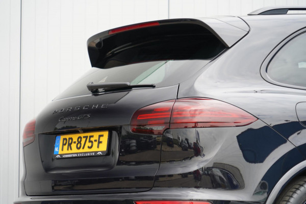 Porsche Cayenne 3.6 GTS / Sport Chrono / Elek. Trekhaak / Schuifdak / Sportstoelen / 360 Camera / Side Assist
