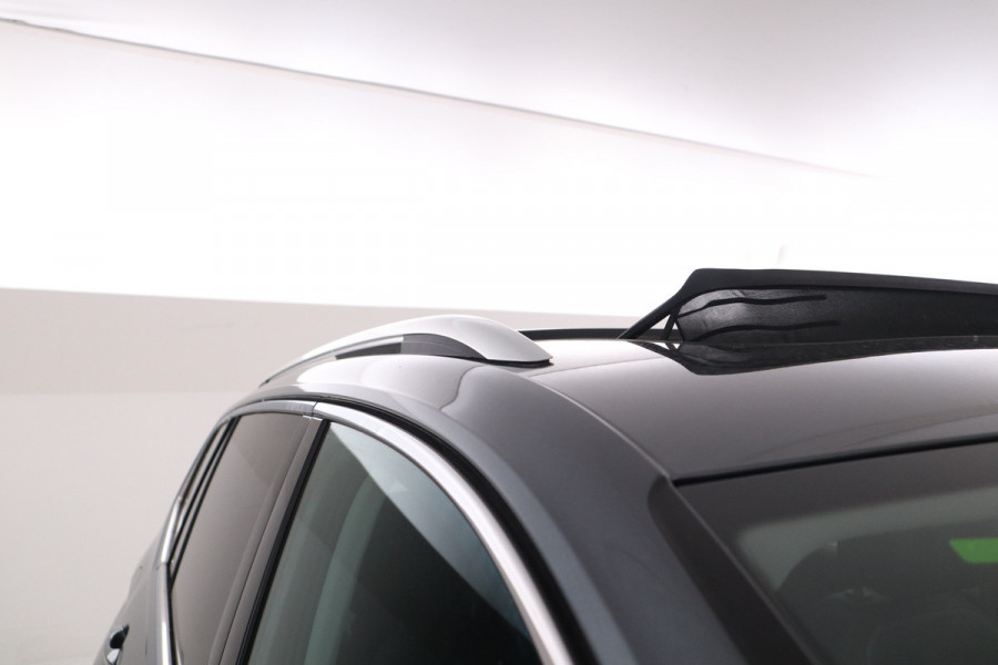 Volkswagen Tiguan Allspace 1.4 TSI Comfortline Business Panorama, Navigatie, Volleder, Elektr. Haak