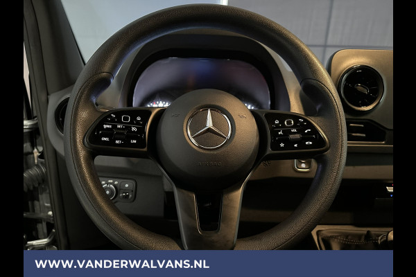 Mercedes-Benz Sprinter 317 CDI 170pk L2H2 Euro6 Airco | Camera | Cruisecontrol | Chauffeursstoel MBUX