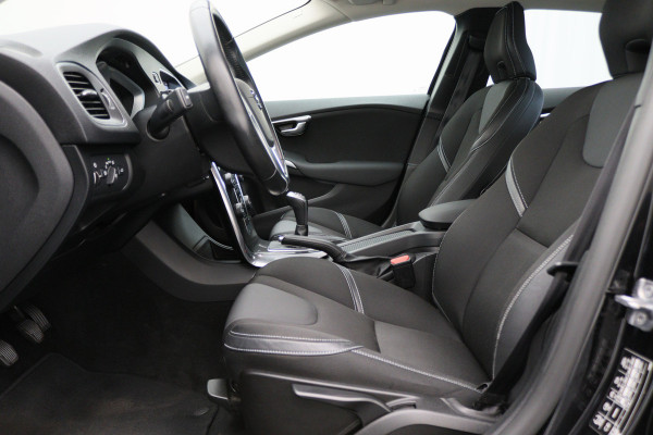 Volvo V40 2.0 T2 Nordic+ LED, PDC, Navigatie, Cruise, Stoelverwarming, Standkachel, City Safety