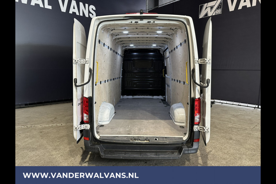 Volkswagen Crafter 2.0 TDI 140pk L4H3 L3H2 Euro6 Airco | Navigatie | Camera | 270gr achterdeuren Parkeersensoren, Apple carplay, android auto