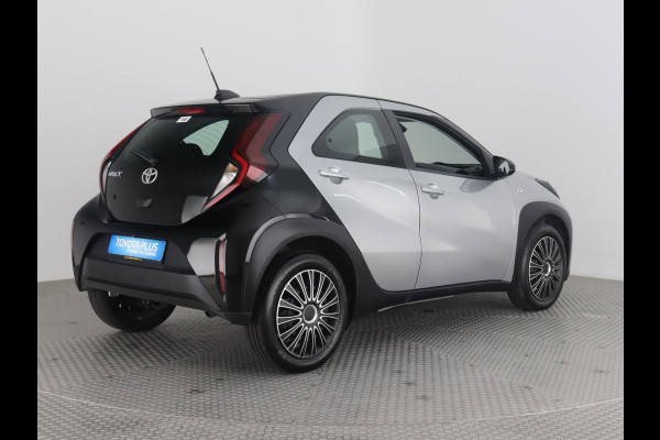 Toyota Aygo X 1.0 VVT-i PLAY BI-TONE BIJNA 2023 MET GARANTIE TOT 11-2032* CARPLAY NAVI.CAMERA.ACC.