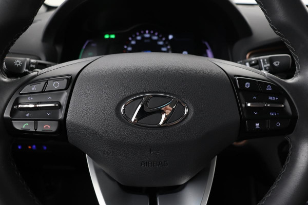 Hyundai IONIQ Comfort EV | 57.600km NAP | Adaptive cruise | Carplay | Navigatie | Camera | Keyless | Climate control | DAB | Bluetooth