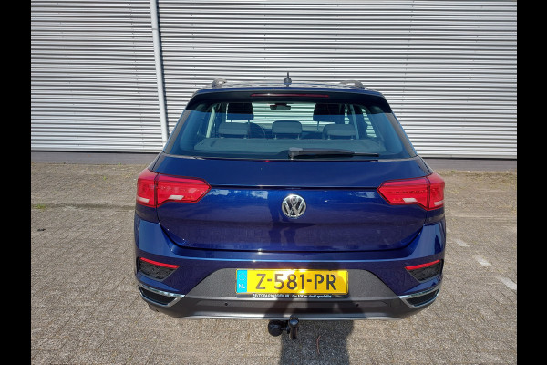 Volkswagen T-Roc 1.5 TSI Style Automaat,trekhaak, applecarplay/android/nav,airco,cruisecontrol,stoel/stuurverwarming,parkeersensoren,trekhaak