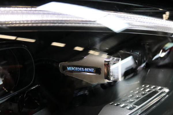 Mercedes-Benz C-Klasse 300 e AMG Line | Pano | Sfeer | Memory | Digital Light | Trekhaak | Distronic | Keyless | Parfumering | Niveauregeling | Vol opties! |