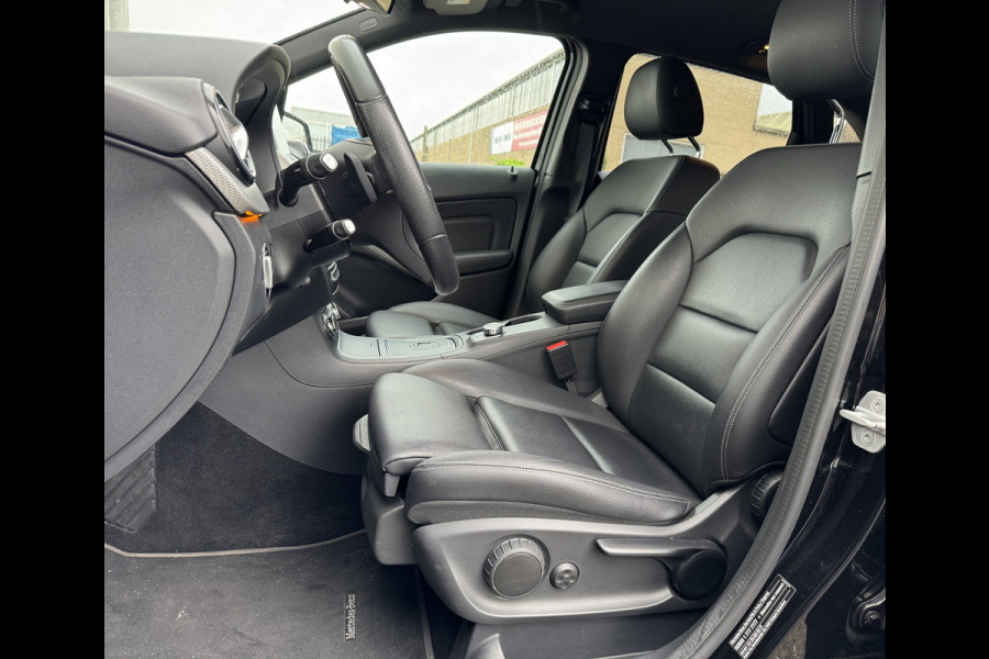 Mercedes-Benz B-klasse  180 Automaat 180 URBAN NIGHT FAMILY EDITION Cruise control - Airco - Artico leder - Navi / Blue tooth - ILS light Zitcomfort pakket - Privacy glass - Comfort onderstel - Zwarte hemel .