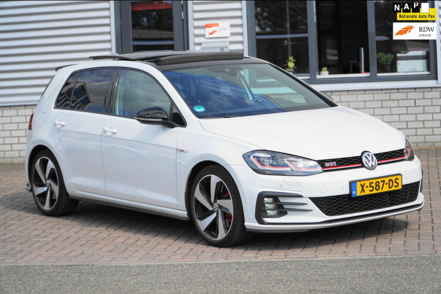 Volkswagen Golf 2.0 TSI GTI Performance PANO