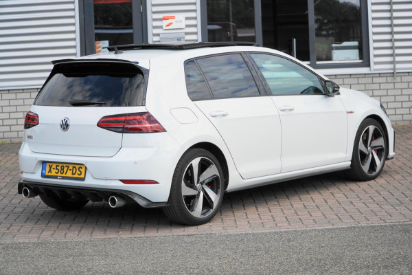 Volkswagen Golf 2.0 TSI GTI Performance PANO