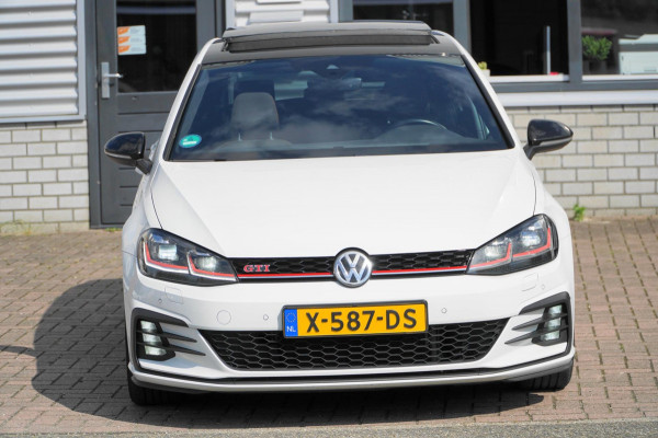 Volkswagen Golf 2.0 TSI GTI Performance PANO