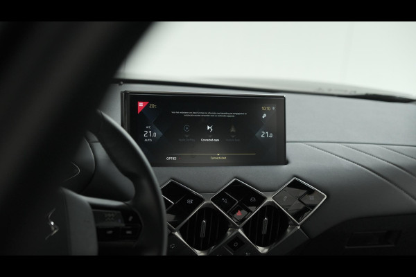 DS DS 3 Crossback PureTech 100 Montmartre | Parkeersensoren | Apple Carplay | Allseason Banden | Navigatie | Climate Control