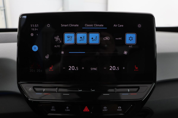 Volkswagen ID.3 First Plus 58 kWh | Carplay | Matrix LED | Stoel & Stuurverwarming | Camera | Keyless | Adaptive Cruise | Navigatie