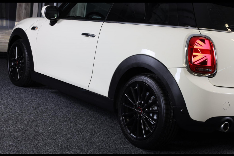 MINI Mini 1.5 Cooper Chili / AUT / FACELIFT / Navi / Cruise Control / Ecc / Elek Pakket / Led / Pdc / 17 Inch