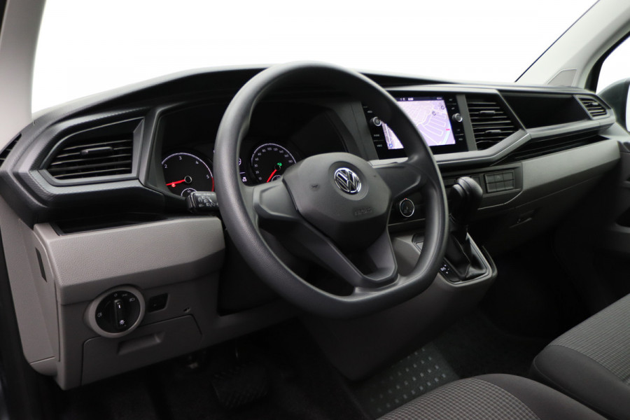Volkswagen Transporter 2.0 TDI DSG 150 PK L1H1 Airco, Cruise, Apple Carplay, Bluetooth, PDC, Trekhaak, 16''