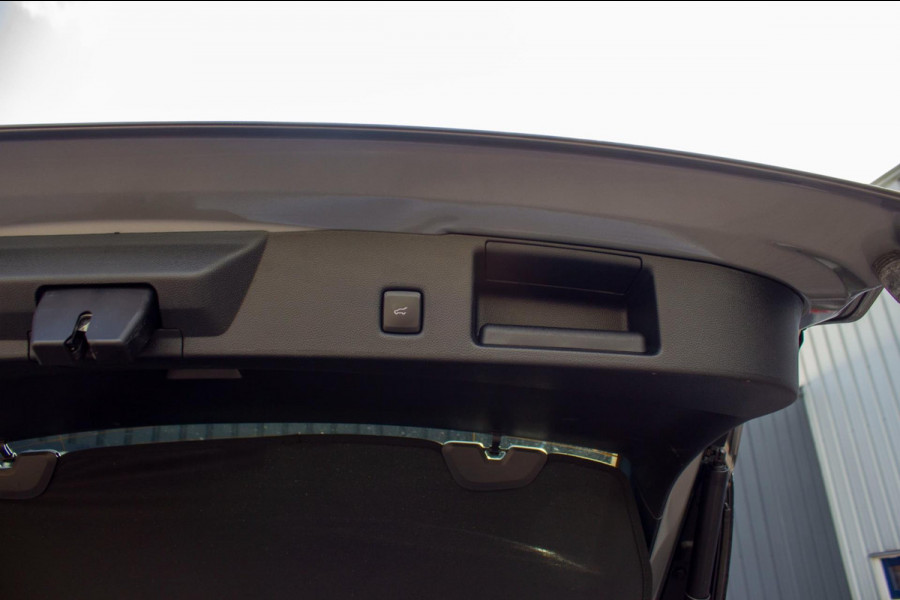 Ford Kuga 2.5 PHEV Vignale | Prijs rijklaar incl. 12 mnd garantie | Lmv Pdc Navi Camera Apple/Android carplay Stoelverw DAB