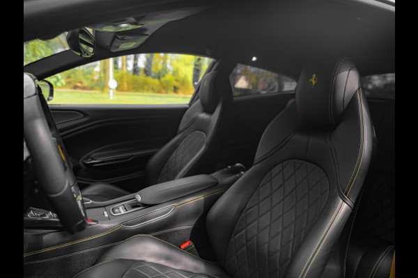 Ferrari GTC4 Lusso 6.3 V12 | Lift | Carbon Driver Zone | Pass. Display | Camera v+a | JBL