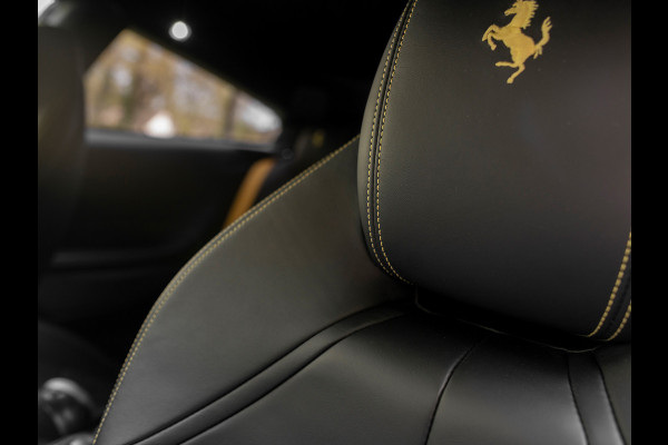 Ferrari GTC4 Lusso 6.3 V12 | Lift | Carbon Driver Zone | Pass. Display | Camera v+a | JBL