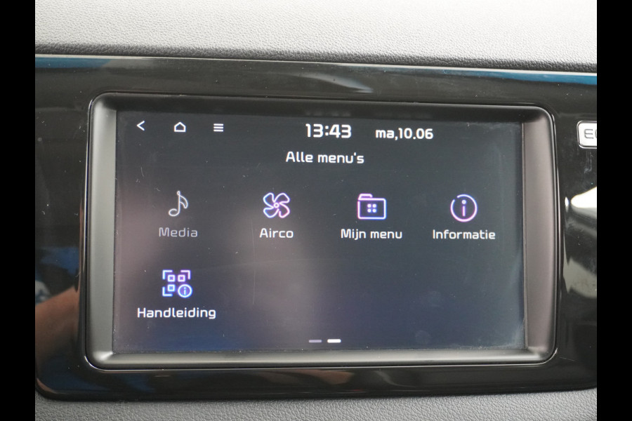 Kia e-Niro 204pk ExecutiveLine (18.840 na subsidie) 64 kWh AutoPilot Leer Navi Apple / android WarmtePomp carplay Adaptive-Cruise Head-Up-D Priv.Glas Regen+Verlichtings-sensor Anti-Verbl.b-spiegel