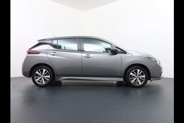 Nissan Leaf Acenta 40 kWh CAMERA | NAVI BY APPLE CARPLAY/ANDROID AUTO | 12 MND. BOVAGGARANTIE