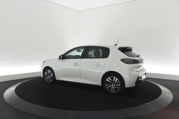 Peugeot 208 PureTech 100 EAT8 Allure | Camera | Apple Carplay | Parkeersensoren | Climate Control