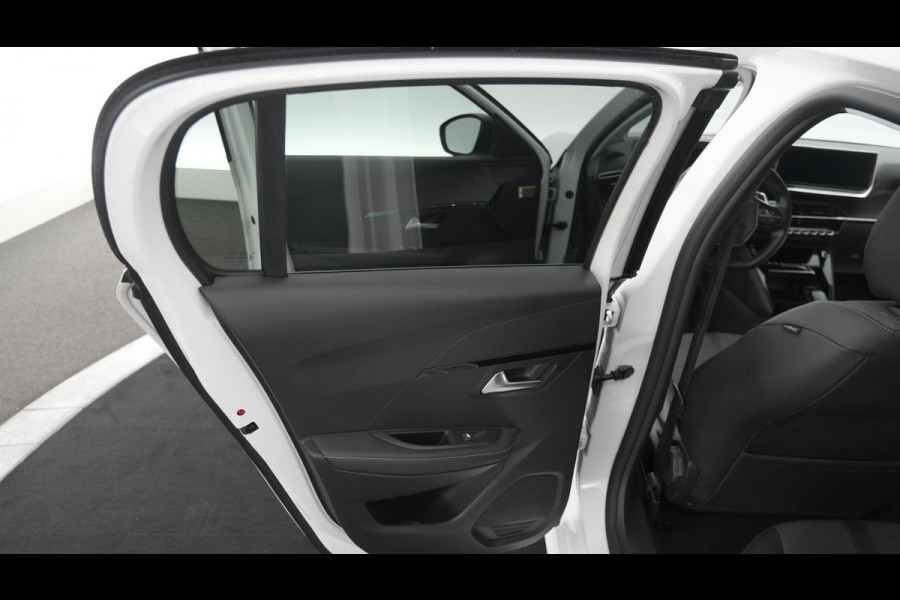 Peugeot 208 PureTech 100 EAT8 Allure | Camera | Apple Carplay | Parkeersensoren | Climate Control