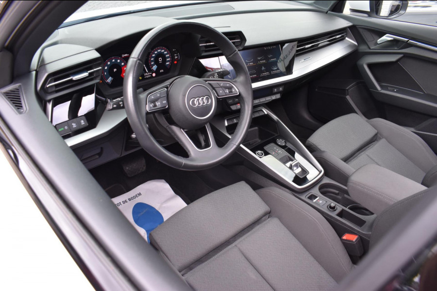 Audi A3 SPORTBACK 30 TFSI Advanced edition Pano navi Carplay