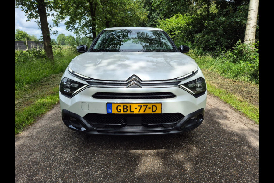 Citroën C4 1.2 Puretech Feel / Camera / Navigatie / 18 inch