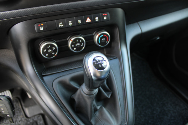 Mercedes-Benz Citan 110 CDI L1 Pro MBUX Apple CarPlay Android Auto, Bumpers in kleur, Etc.