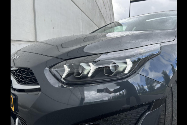 Kia Ceed Sportswagon 1.5 T-GDi GT-Line Automaat | Panoramadak | Leder/Alcantara | 17" Velgen | Stuur-/Stoelverwarming | Camera | Navi | Clima | PDC | Cruise | LED |