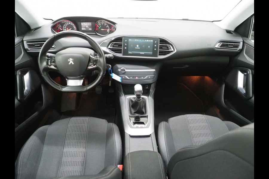 Peugeot 308 SW 1.2 PureTech Blue Lease Premium | Panoramadak | Carplay | Camera | Trekhaak