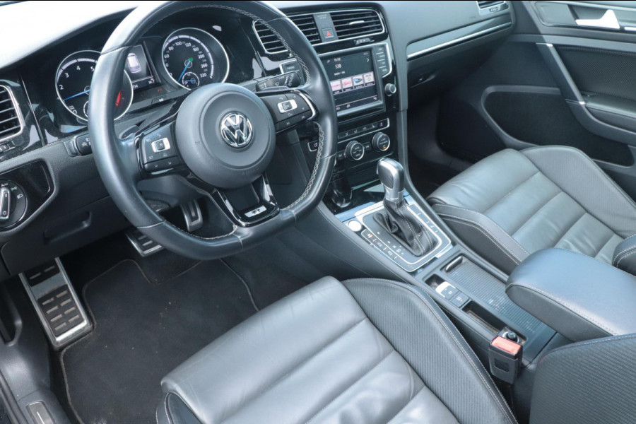 Volkswagen Golf 2.0 TSI R 4Motion | R20 - PANO - NAP - NL AUTO!