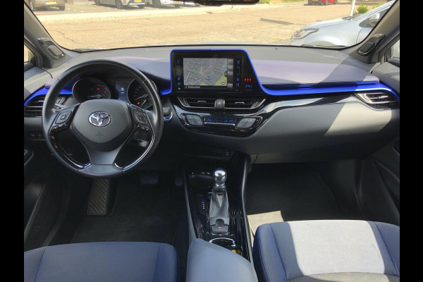Toyota C-HR 1.8 Hybrid Bi-Tone Plus | Eerste eigenaar, JBL, Dodehoekherkenning, Parkeersensoren, Stoelverwarming, Keyless, 18 inch