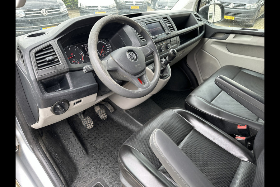 Volkswagen Transporter 2.0 TDI 150PK EURO6 L1H1 Trekhaak/cruise control/app Connect
