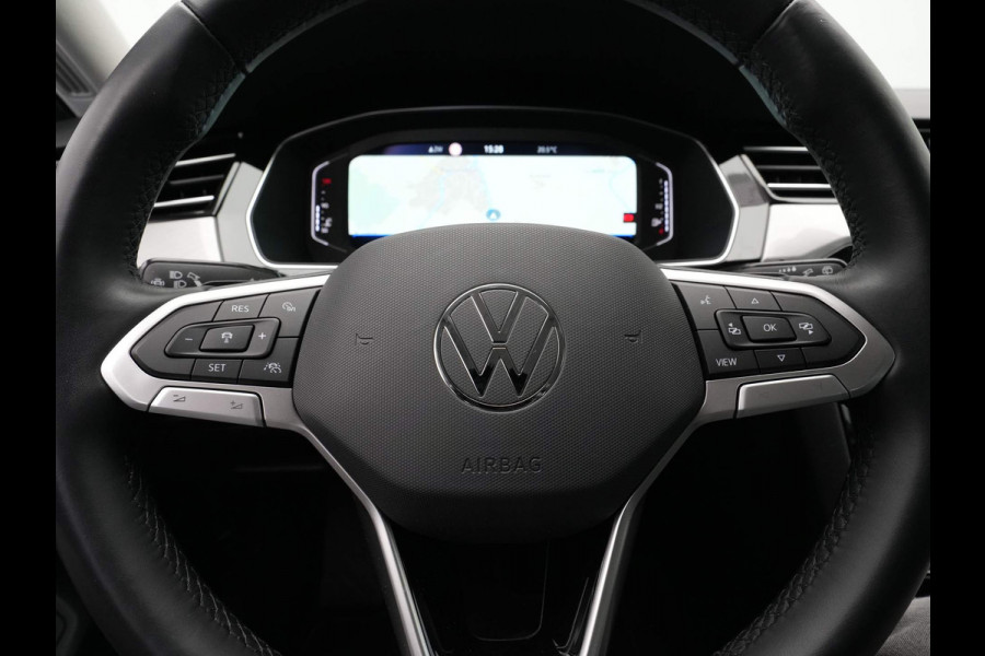 Volkswagen Passat Variant 1.5 TSI 150pk DSG Business Navigatie Virtual Cockpit Acc Camera
