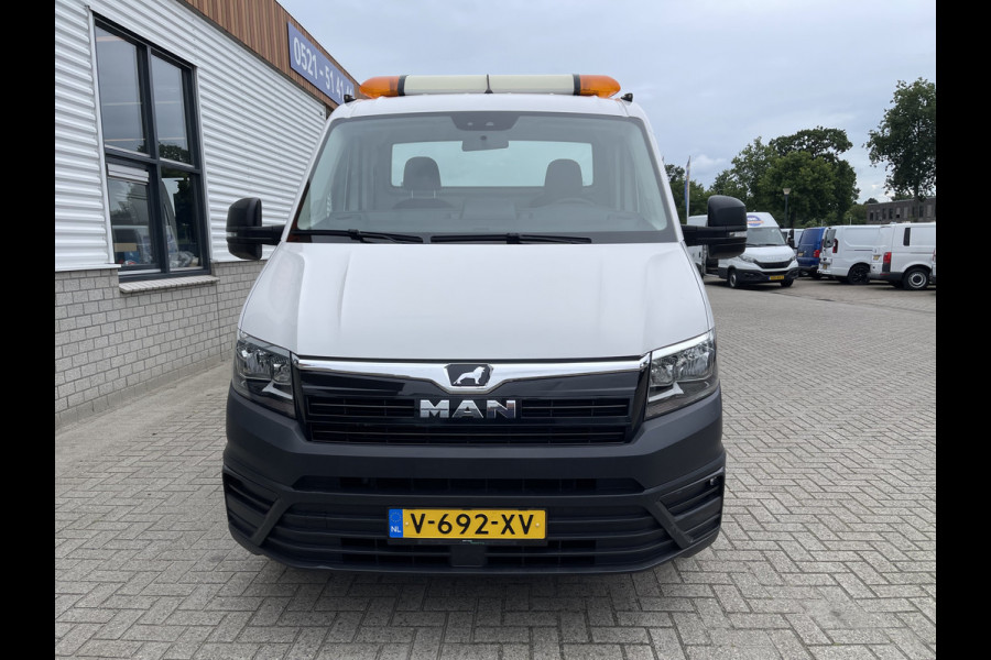 MAN TGE 35 2.0 Standaard 177pk Veldhuizen BE combi trekker / vaste prijs rijklaar € 38.950 ex btw / lease vanaf € 699 / airco / tachograaf / dubbellucht / zwaaibalk met werklampen / trekhaak