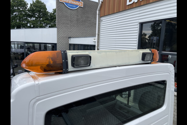 MAN TGE 35 2.0 Standaard 177pk Veldhuizen BE combi trekker / vaste prijs rijklaar € 38.950 ex btw / lease vanaf € 699 / airco / tachograaf / dubbellucht / zwaaibalk met werklampen / trekhaak