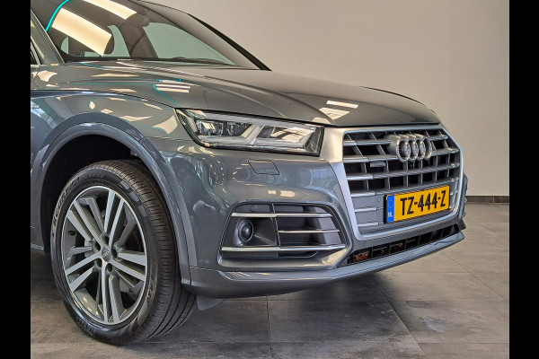 Audi Q5 2.0 TDI quattro Sport S Line Black Edition 20"LMV. VCP, Navigatie, 2X S-line edition. el. trekhaak