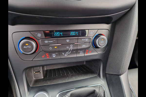 Ford FOCUS Wagon 2.0 ST | Stoelverwarming | PDC | Cruise | Clima | Lichtsensor | Navi |