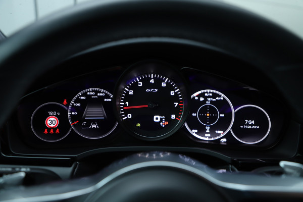 Porsche Cayenne 4.0 GTS | Pano | Sport-chrono | ACC | Bose | Led-matrix | Sfeerverlichting | 2021.