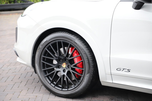 Porsche Cayenne 4.0 GTS | Pano | Sport-chrono | ACC | Bose | Led-matrix | Sfeerverlichting | 2021.