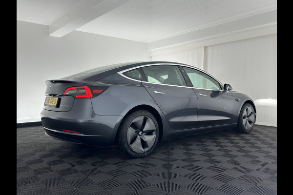 Tesla Model 3 Long Range 75 kWh AWD [ Fase-3 ] (INCL-BTW) *PANO | AUTO-PILOT | NAPPA-VOLLEDER | FULL-LED | MEMORY-PACK | CAMERA | DAB | APP-CONNECT | VIRTUAL-COCKPIT | LANE-ASSIST | COMFORT-SEATS | 18"ALU*