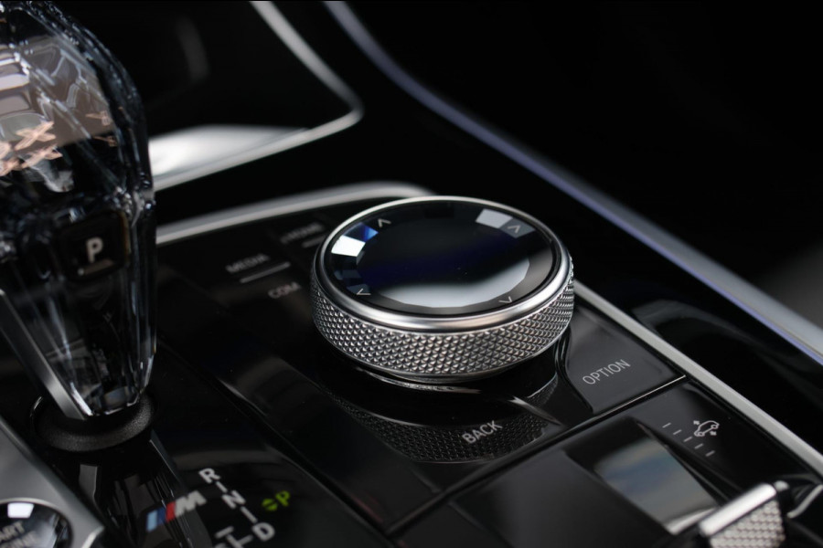 BMW X7 M50i *Sky Lounge*B&W Audio*Mansory*Massage*360 Camera*