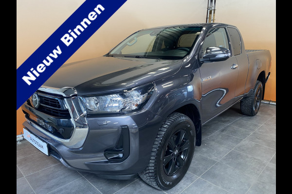 Toyota Hilux 2.4 D-4D Xtra Cab Professional omvormer! 3500 kg trekgewicht