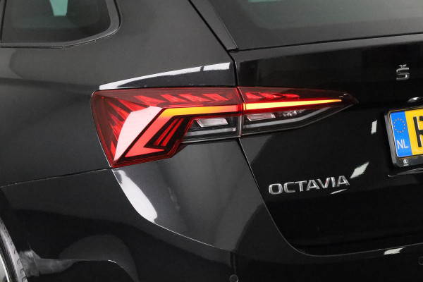 Škoda Octavia Combi 1.0 TSI Sport Business 110 pk | Verlengde garantie | Navigatie | Parkeersensoren | LED koplampen |