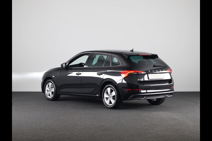 Škoda SCALA 1.0 TSI Sport Business 110 pk | Verlengde garantie | Navigatie via app | Parkeersensoren | LED koplampen | Stoelverwarming |