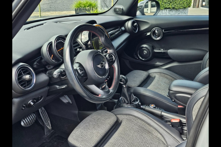 MINI Cooper 1.5 COOP.CHILI S.BNS I JCW PAKKET I SPORTSTOELEN I HARMAN KARDON